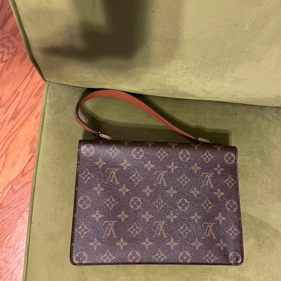 Louis Vuitton Concorde- Collectors Edition - Picture 9 of 16